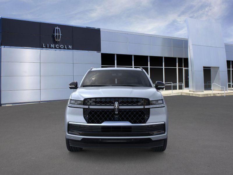 new 2025 Lincoln Navigator car, priced at $107,340