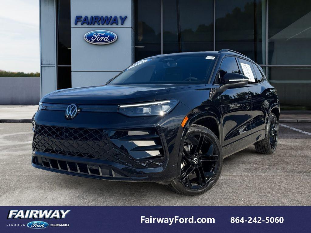 used 2025 Volkswagen Tiguan car, priced at $33,897