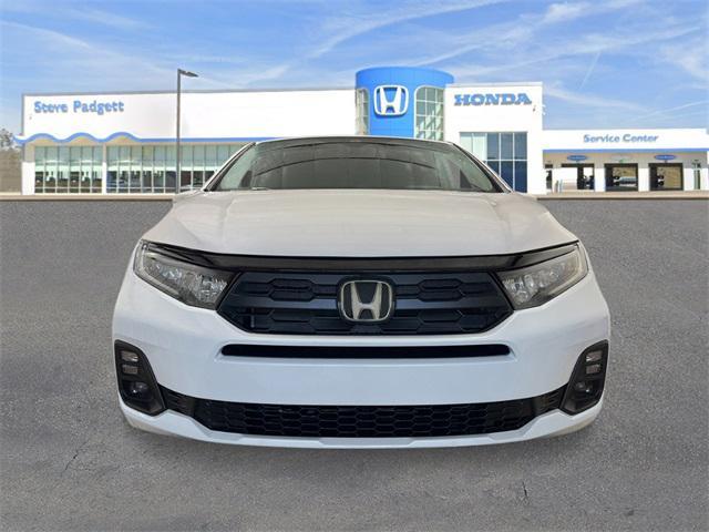 new 2026 Honda Odyssey car, priced at $43,495