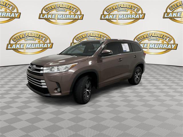 used 2017 Toyota Highlander car, priced at $13,000