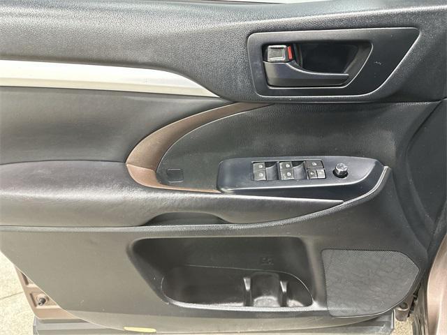 used 2017 Toyota Highlander car, priced at $13,000