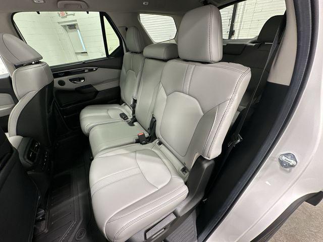 used 2025 Honda Pilot car, priced at $47,364
