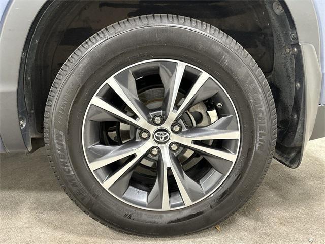used 2016 Toyota Highlander car, priced at $19,000