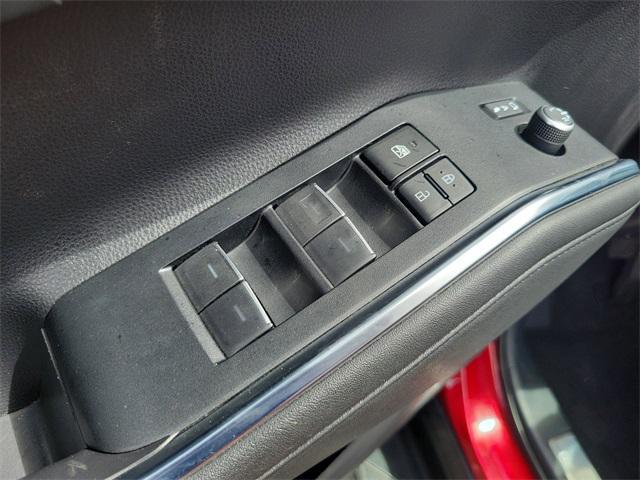 used 2023 Toyota Highlander car, priced at $36,999