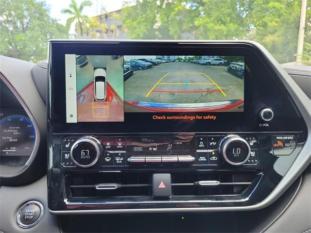 used 2023 Toyota Highlander car, priced at $36,999