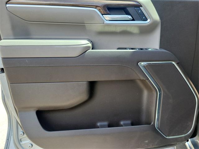 used 2025 Chevrolet Silverado 1500 car, priced at $38,184