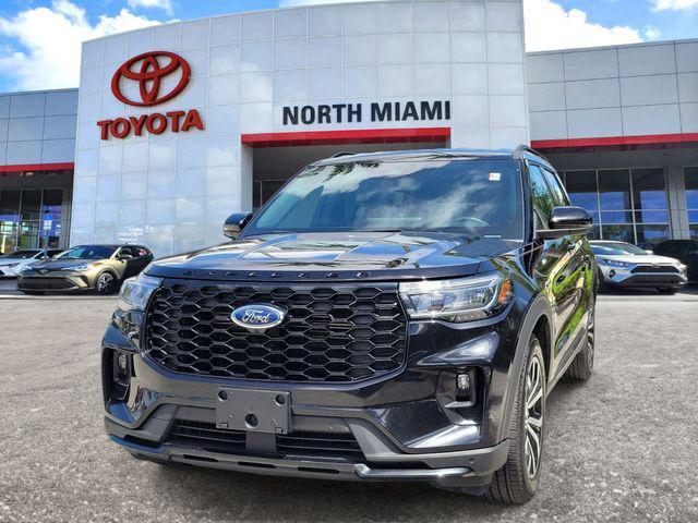 used 2025 Ford Explorer car, priced at $34,999