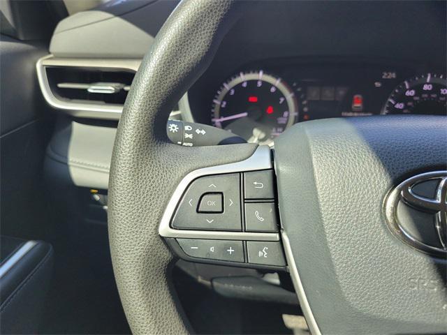 used 2023 Toyota Highlander car, priced at $29,750