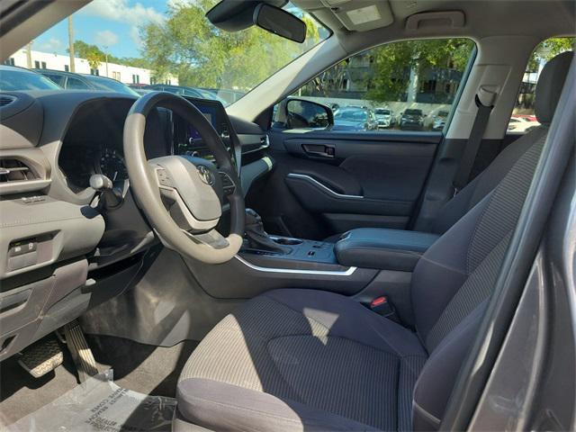 used 2023 Toyota Highlander car, priced at $29,750