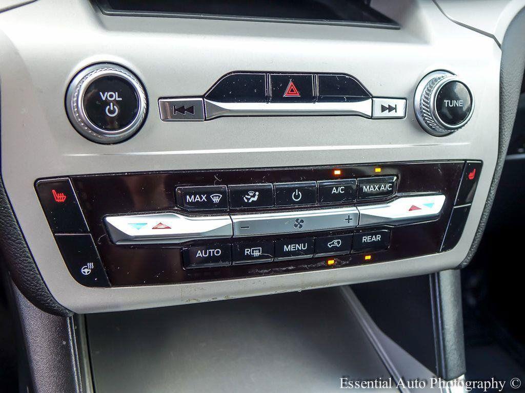 used 2024 Ford Explorer car, priced at $29,712