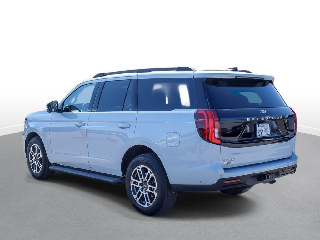 used 2025 Ford Expedition car, priced at $58,985