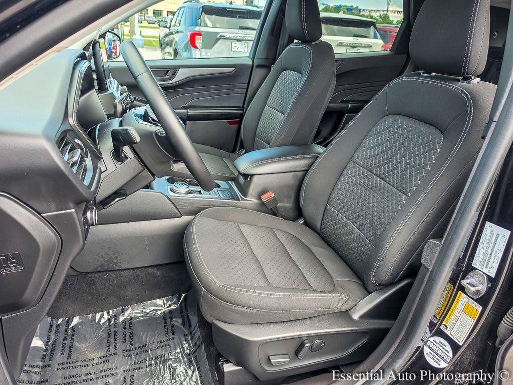used 2023 Ford Escape car, priced at $24,312