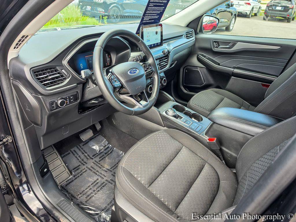 used 2023 Ford Escape car, priced at $24,312