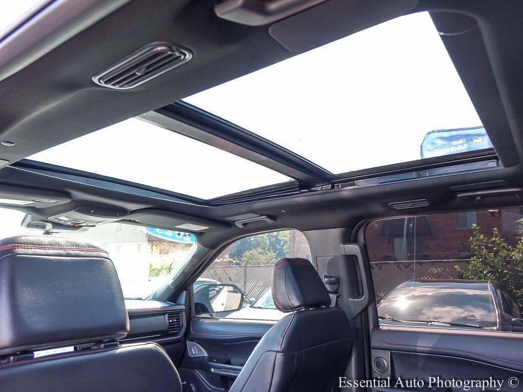 used 2023 Ford Expedition car, priced at $53,312
