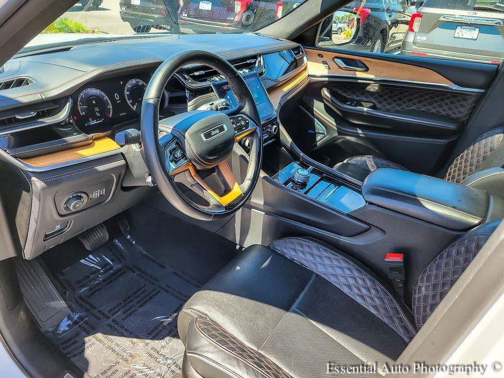used 2022 Jeep Grand Cherokee car, priced at $34,112