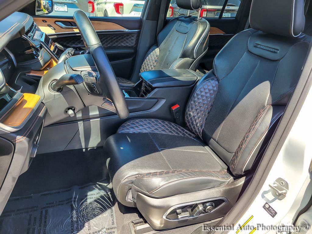 used 2022 Jeep Grand Cherokee car, priced at $34,112