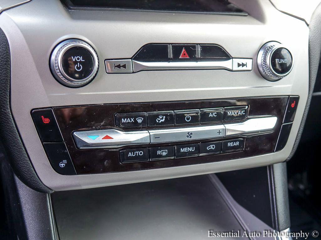 used 2022 Ford Explorer car, priced at $28,669