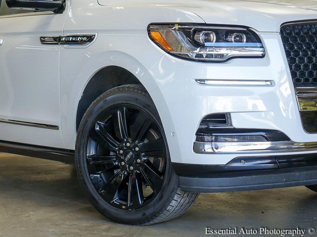 used 2022 Lincoln Navigator car, priced at $46,495