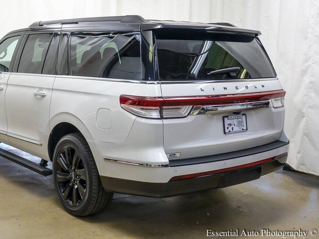 used 2022 Lincoln Navigator car, priced at $46,495