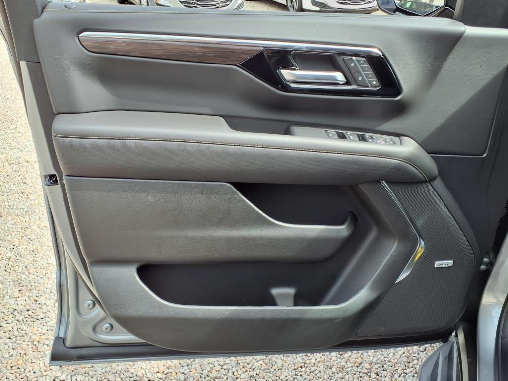 new 2025 Chevrolet Tahoe car, priced at $78,795