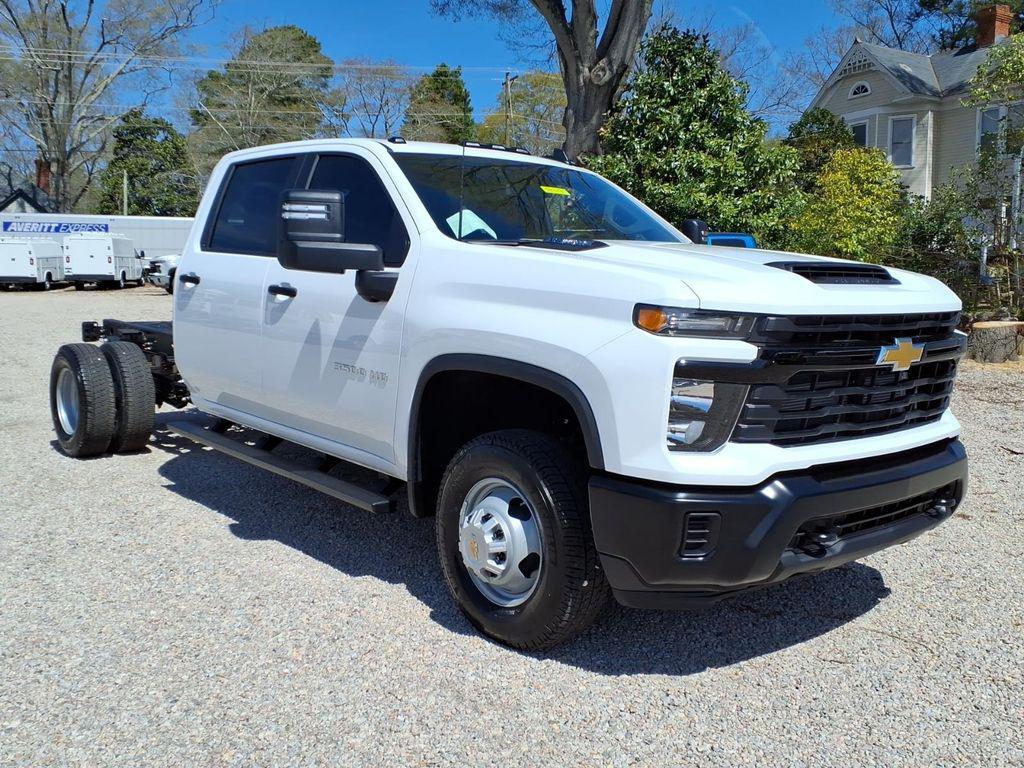 new 2026 Chevrolet Silverado 3500 car, priced at $67,018