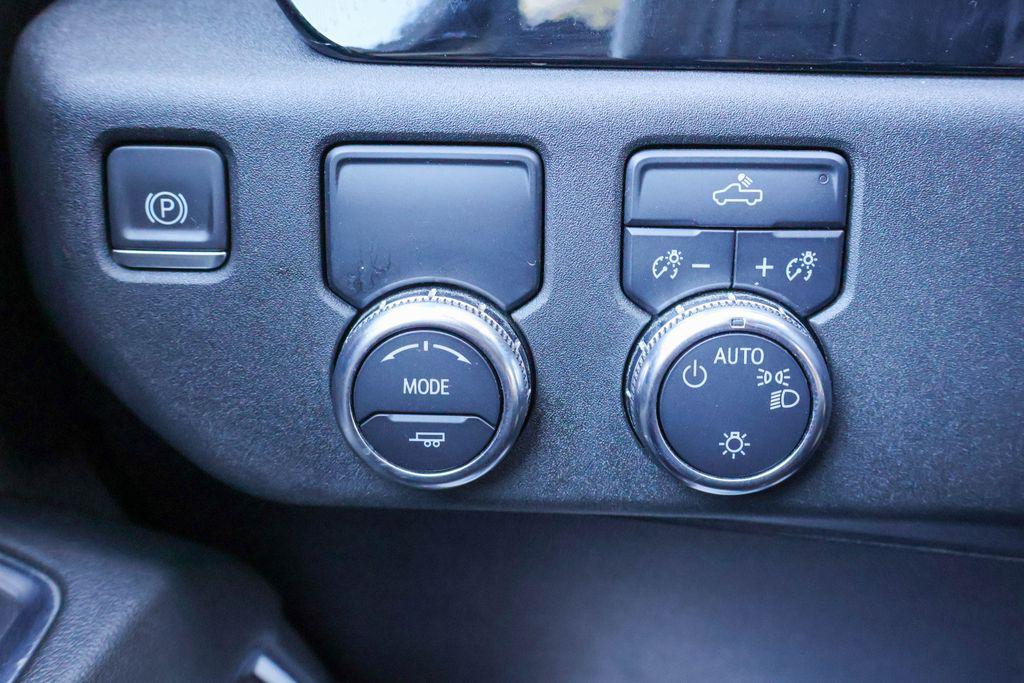 used 2024 GMC Sierra 1500 car, priced at $30,799