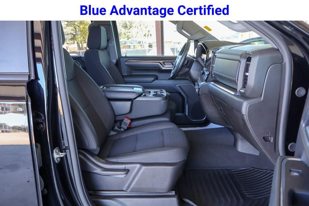 used 2025 Chevrolet Silverado 1500 car, priced at $40,809