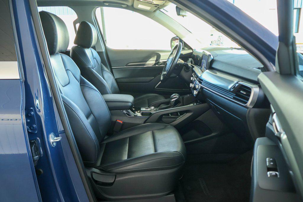 used 2025 Kia Telluride car, priced at $35,168