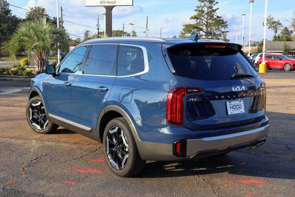 used 2025 Kia Telluride car, priced at $35,168