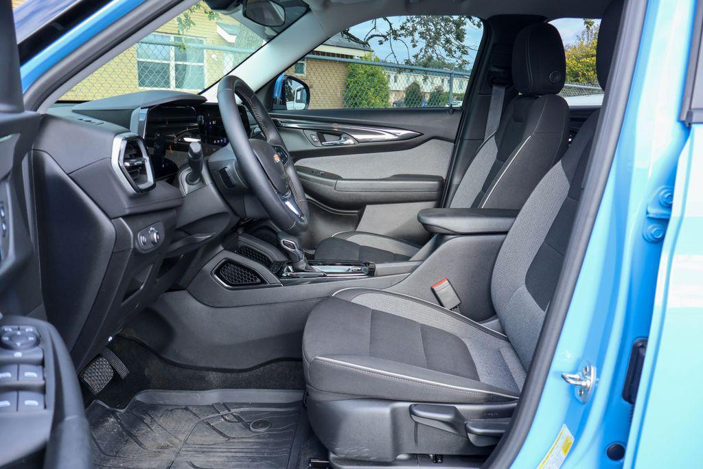 used 2024 Chevrolet TrailBlazer car, priced at $23,521