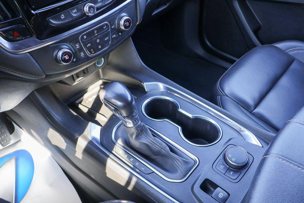 used 2022 Chevrolet Traverse car, priced at $22,648