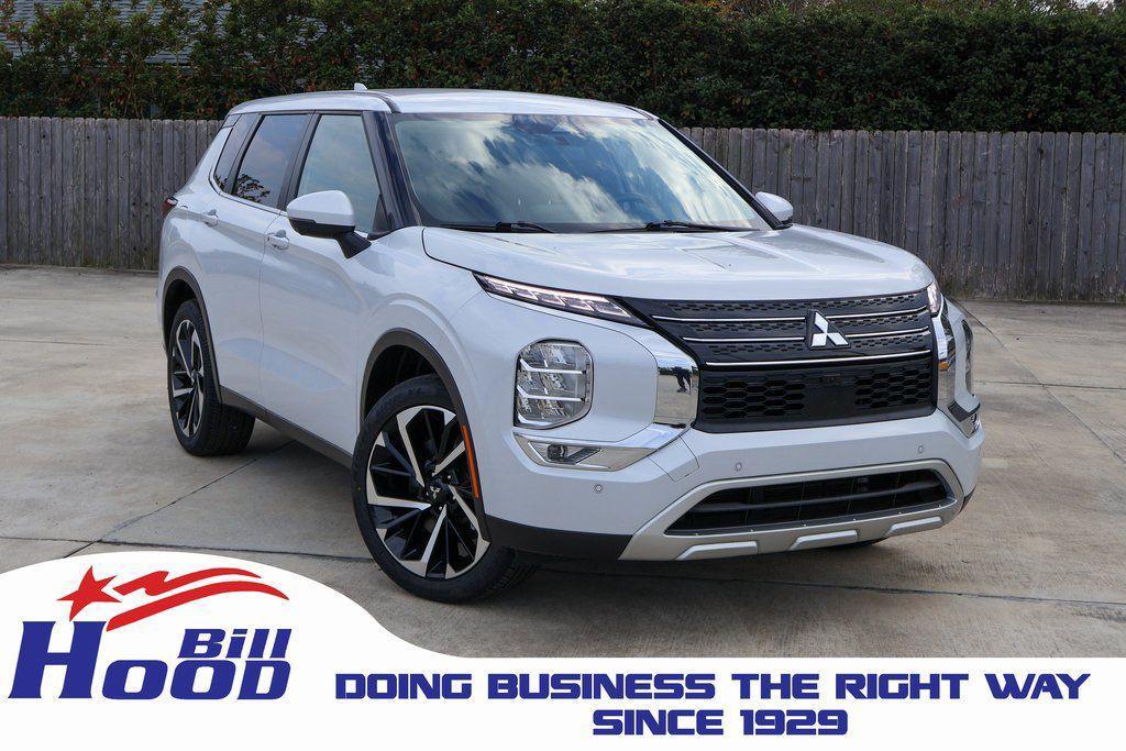 used 2024 Mitsubishi Outlander car, priced at $20,498