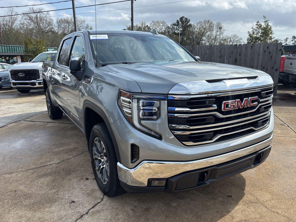 used 2025 GMC Sierra 1500 car, priced at $41,840