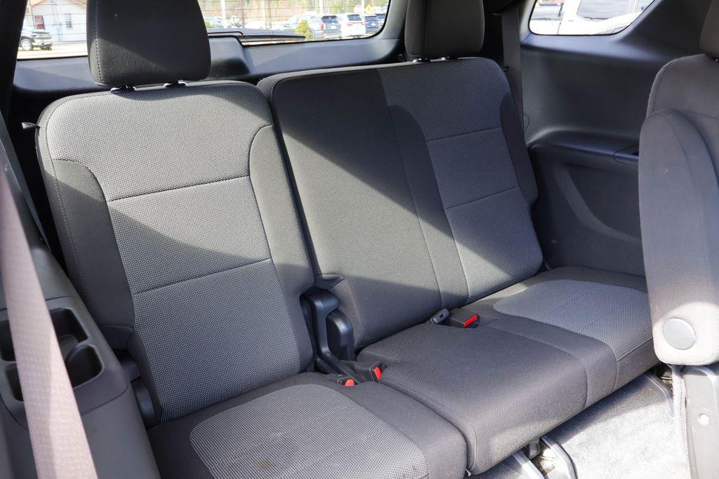 used 2023 Chevrolet Traverse car, priced at $27,264