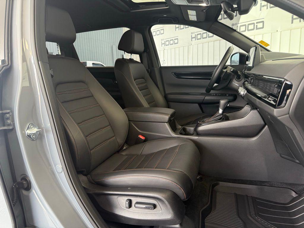 used 2025 Honda CR-V Hybrid car, priced at $37,995