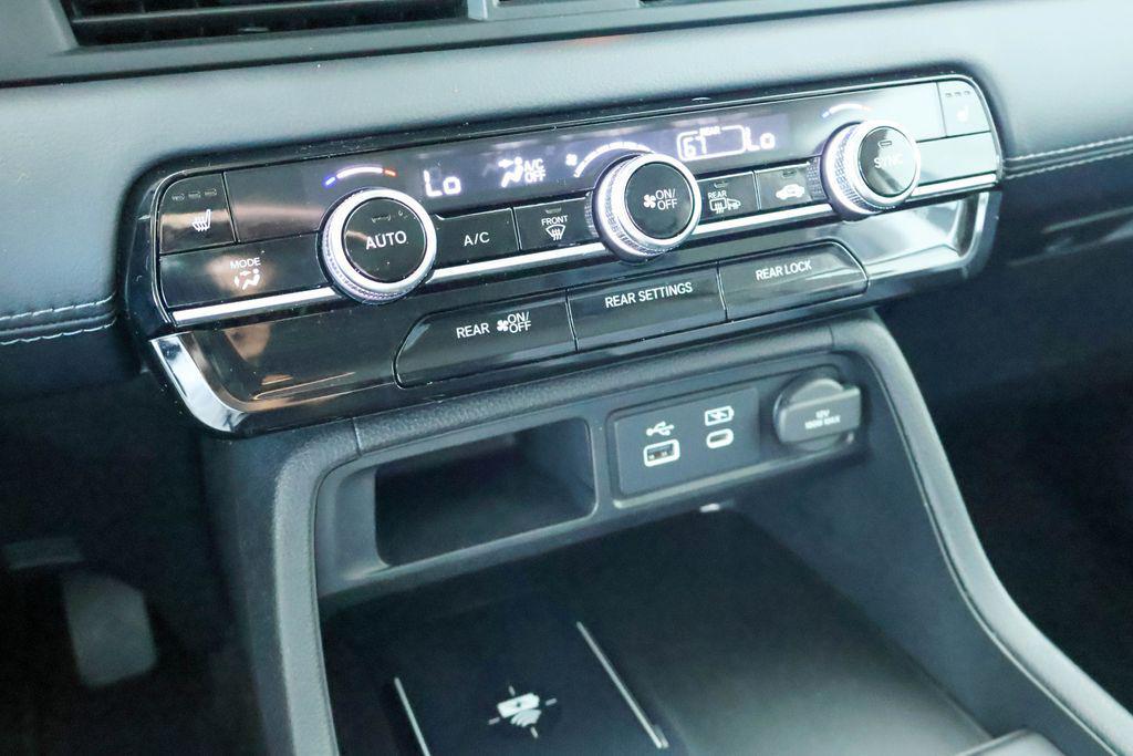 used 2023 Honda Pilot car, priced at $32,768