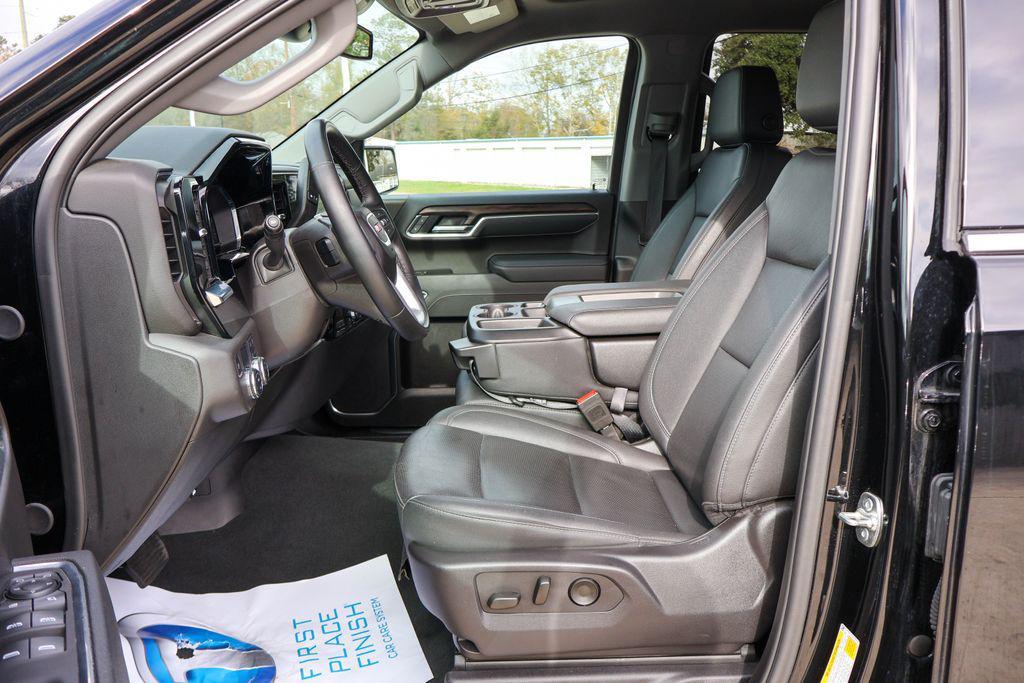 used 2025 GMC Sierra 1500 car, priced at $39,596