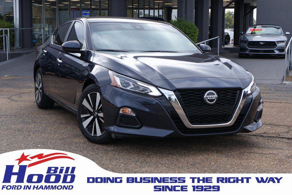 used 2022 Nissan Altima car, priced at $18,300