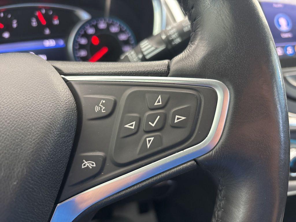 used 2022 Chevrolet Equinox car, priced at $18,997