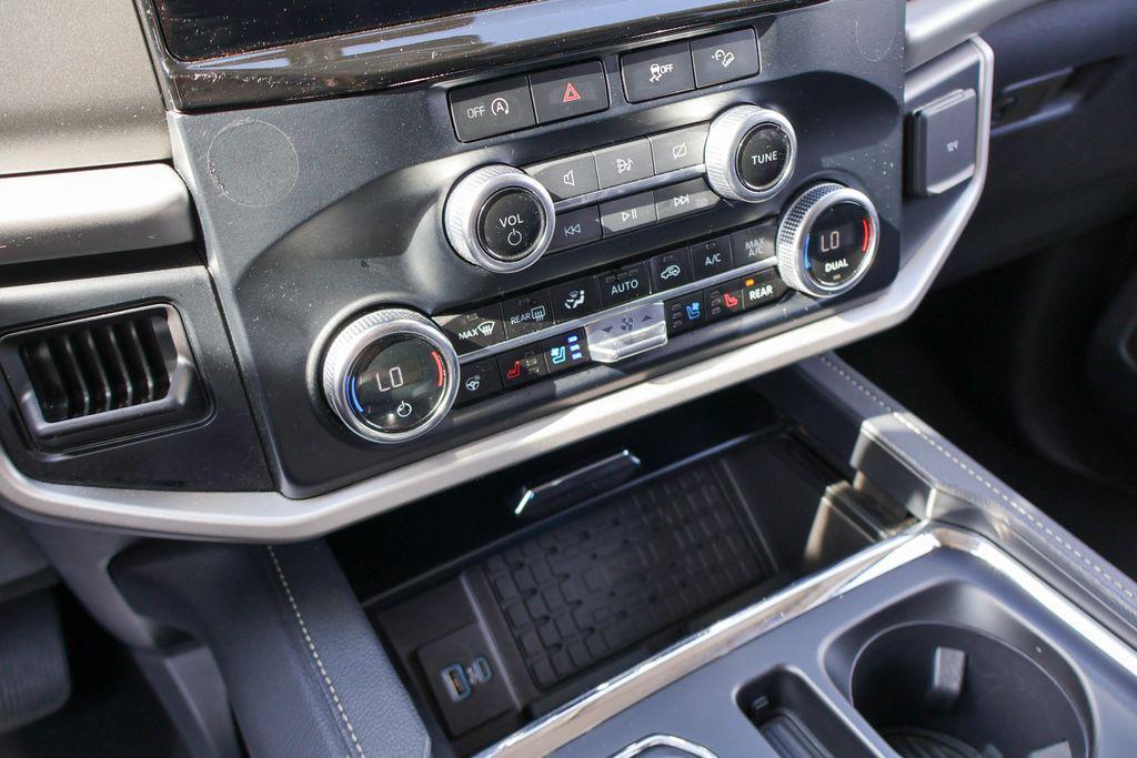 used 2024 Ford Expedition Max car, priced at $40,995