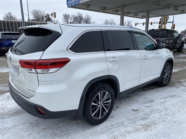 used 2019 Toyota Highlander car, priced at $20,995