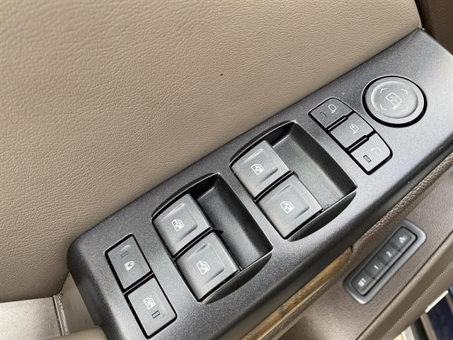 used 2018 GMC Yukon car, priced at $25,995