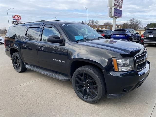 used 2012 Chevrolet Suburban car, priced at $11,995