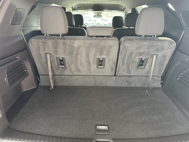 used 2024 Chevrolet Traverse car, priced at $36,500