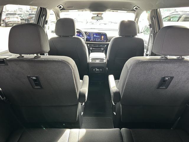 used 2024 Chevrolet Traverse car, priced at $36,500