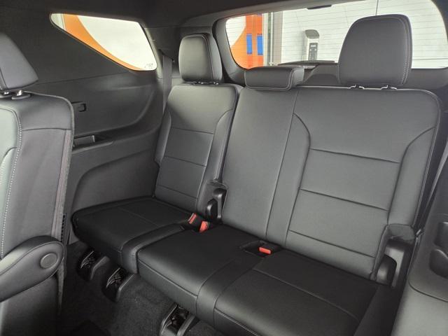new 2026 Chevrolet Traverse car, priced at $48,618
