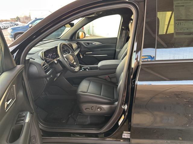 new 2026 Chevrolet Traverse car, priced at $47,517