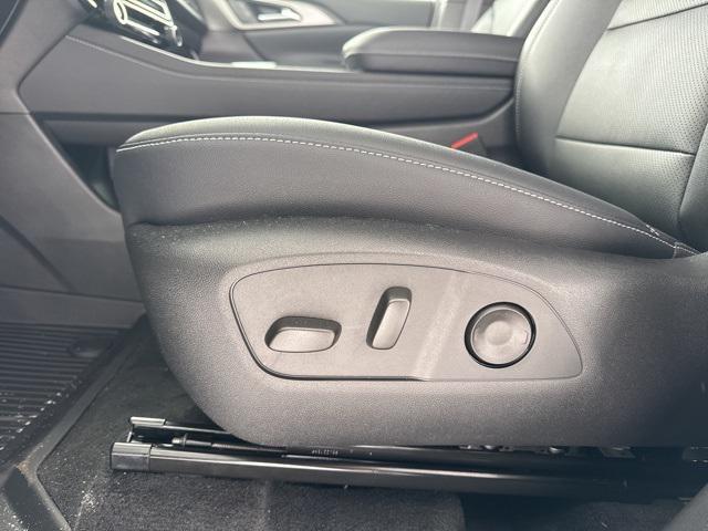 new 2026 Chevrolet Traverse car, priced at $47,617