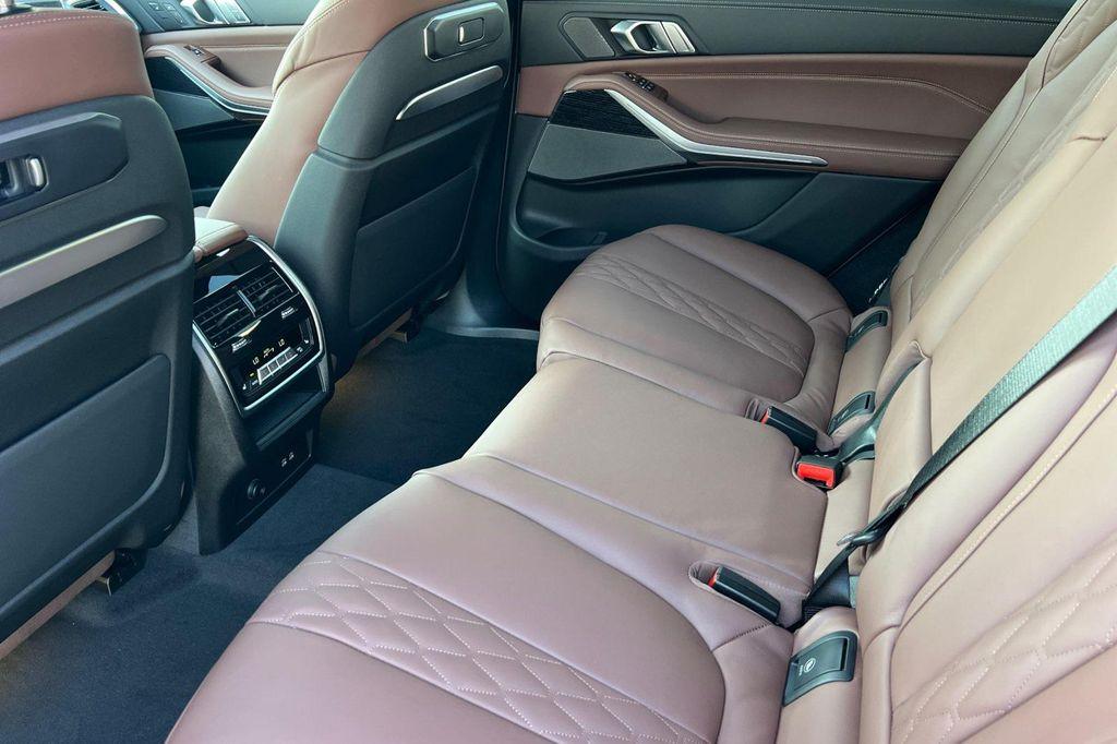 new 2026 BMW X7 car, priced at $122,645