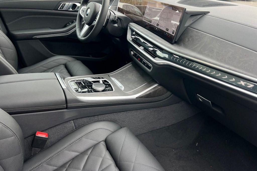 new 2026 BMW X7 car, priced at $98,875